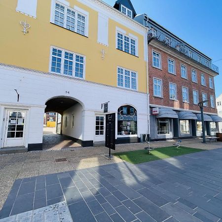 Aday - Charming Apartment In The Pedestrian Street Of Фредериксхавн Экстерьер фото