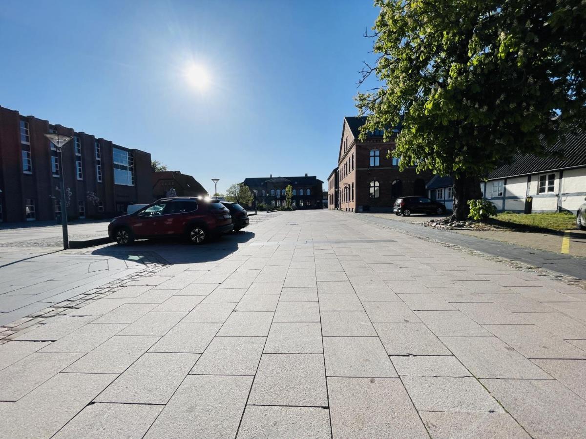 Aday - Charming Apartment In The Pedestrian Street Of Фредериксхавн Экстерьер фото